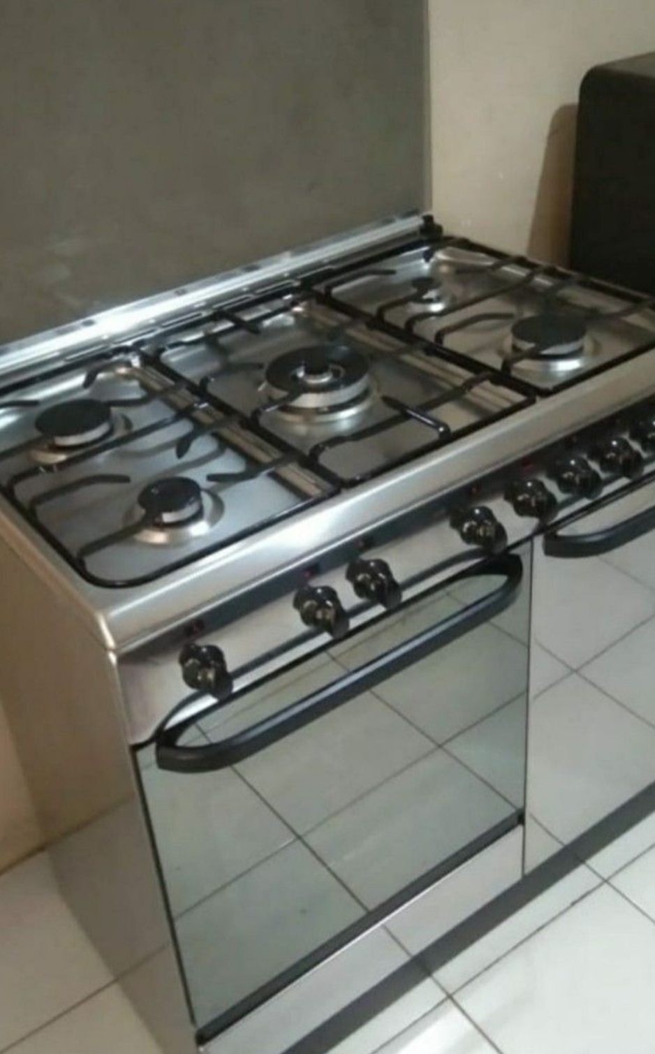 SERVICE KOMPOR GAS LA GERMANIA DIAMANTE ZANUSSI DEPOK